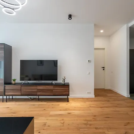 The Bronze Loft - One Cotroceni * Bükreş