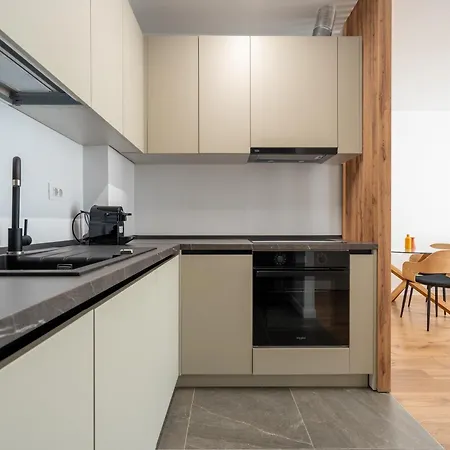The Bronze Loft - One Cotroceni Apartment Bucharest