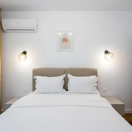 The Bronze Loft - One Cotroceni * Bükreş