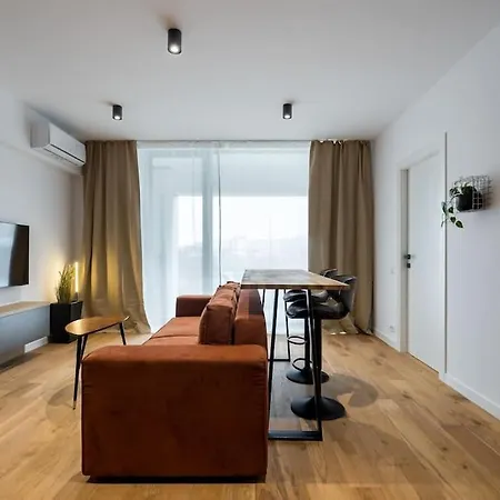 The Bronze Loft - One Cotroceni *