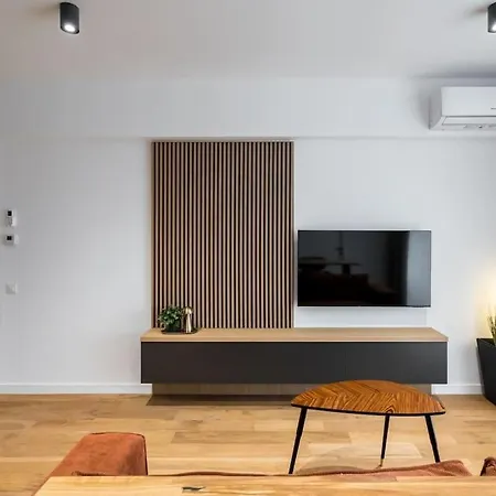 The Bronze Loft - One Cotroceni Apartment Bucharest