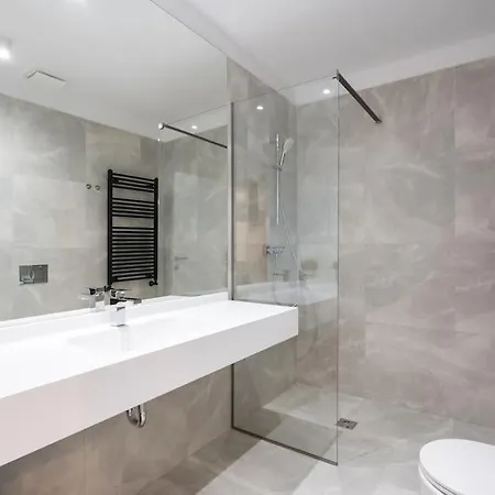 The Bronze Loft - One Cotroceni *