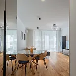 The Bronze Loft - One Cotroceni *